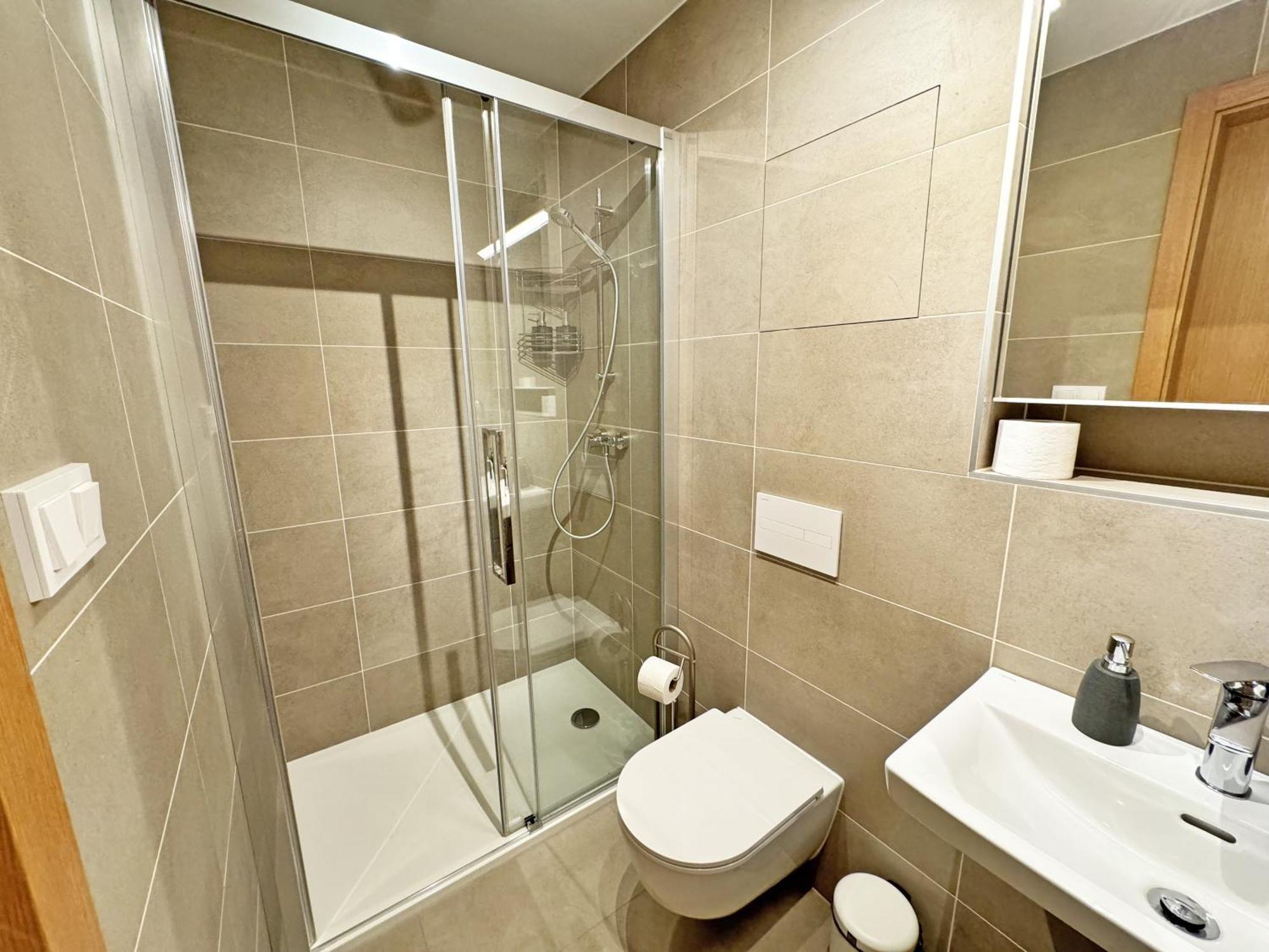 New Studio, King Bed, Free Parking, Terrace Prague Ngoại thất bức ảnh